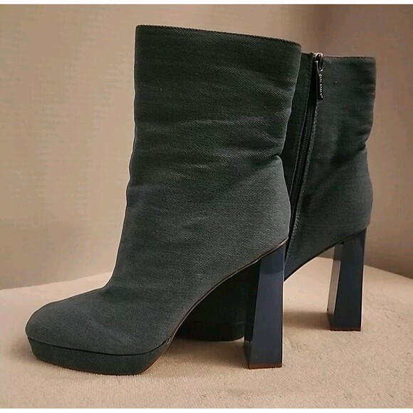 Cape Robbin Trudy Boot Size 8 1/2 Blue Denim Chunky Heel Mid-calf Square Toe Zip - Picture 10 of 13